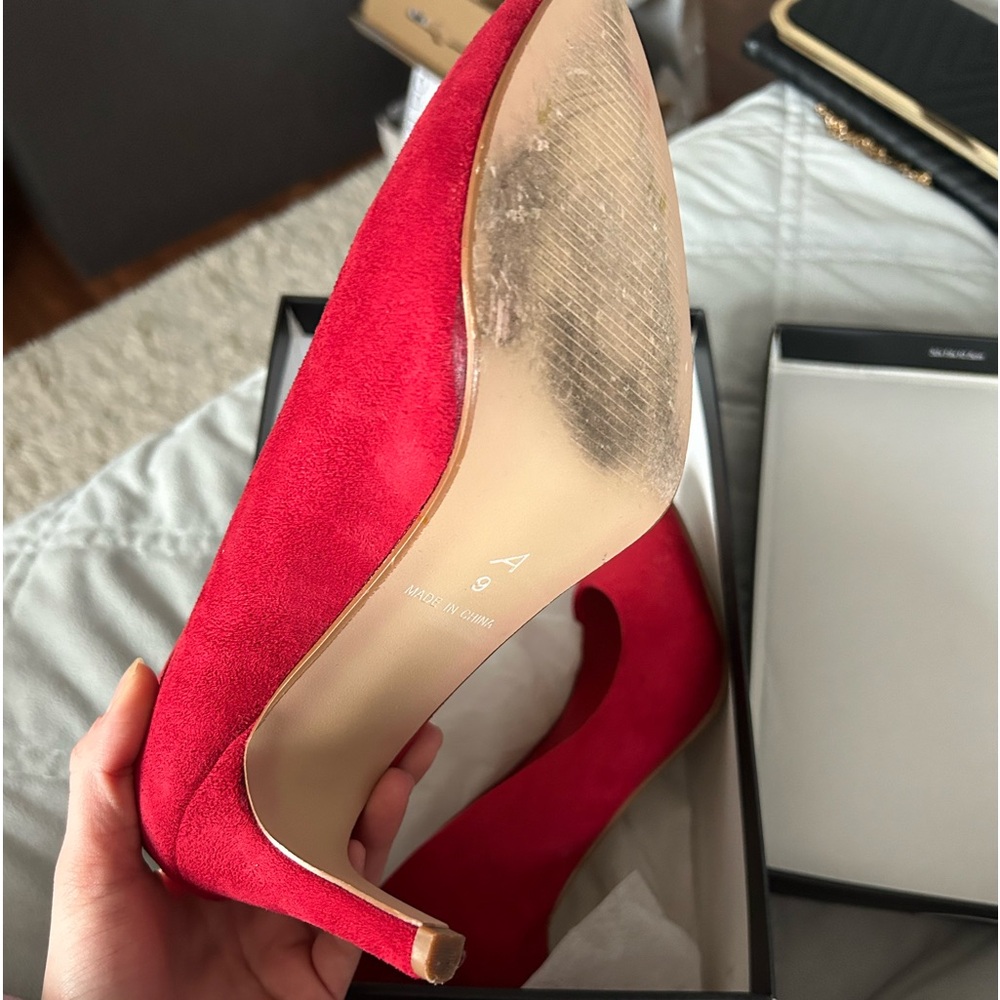 Red heels - Picture 3 of 3